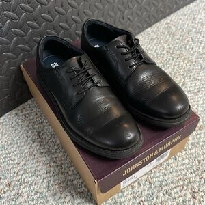 Johnston and Murphy boys leather shoes
